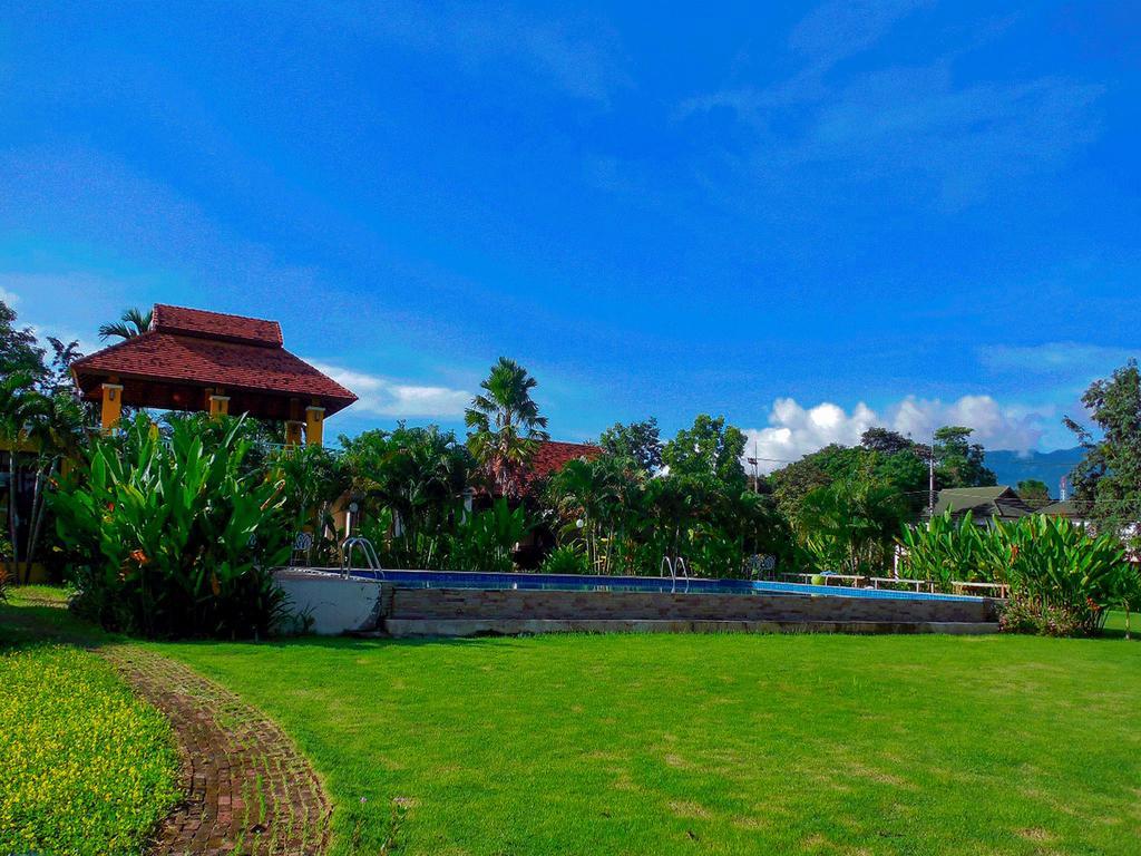 Palm Spa Village Resort Mae Rim Bagian luar foto